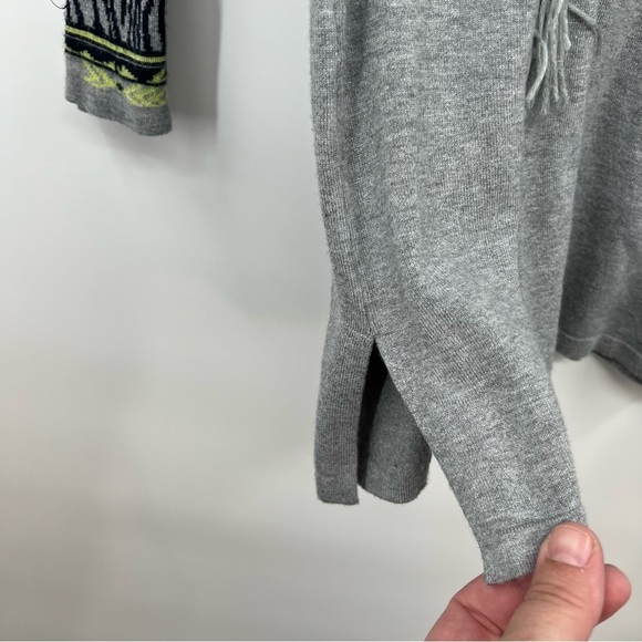 Hale Bob Bohemian Tunic Knit Top Womens M Gray Tassel Tie Neck Long sleeve - Picture 2 of 10